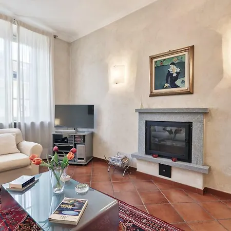 Apartment Arsenale Art Turin